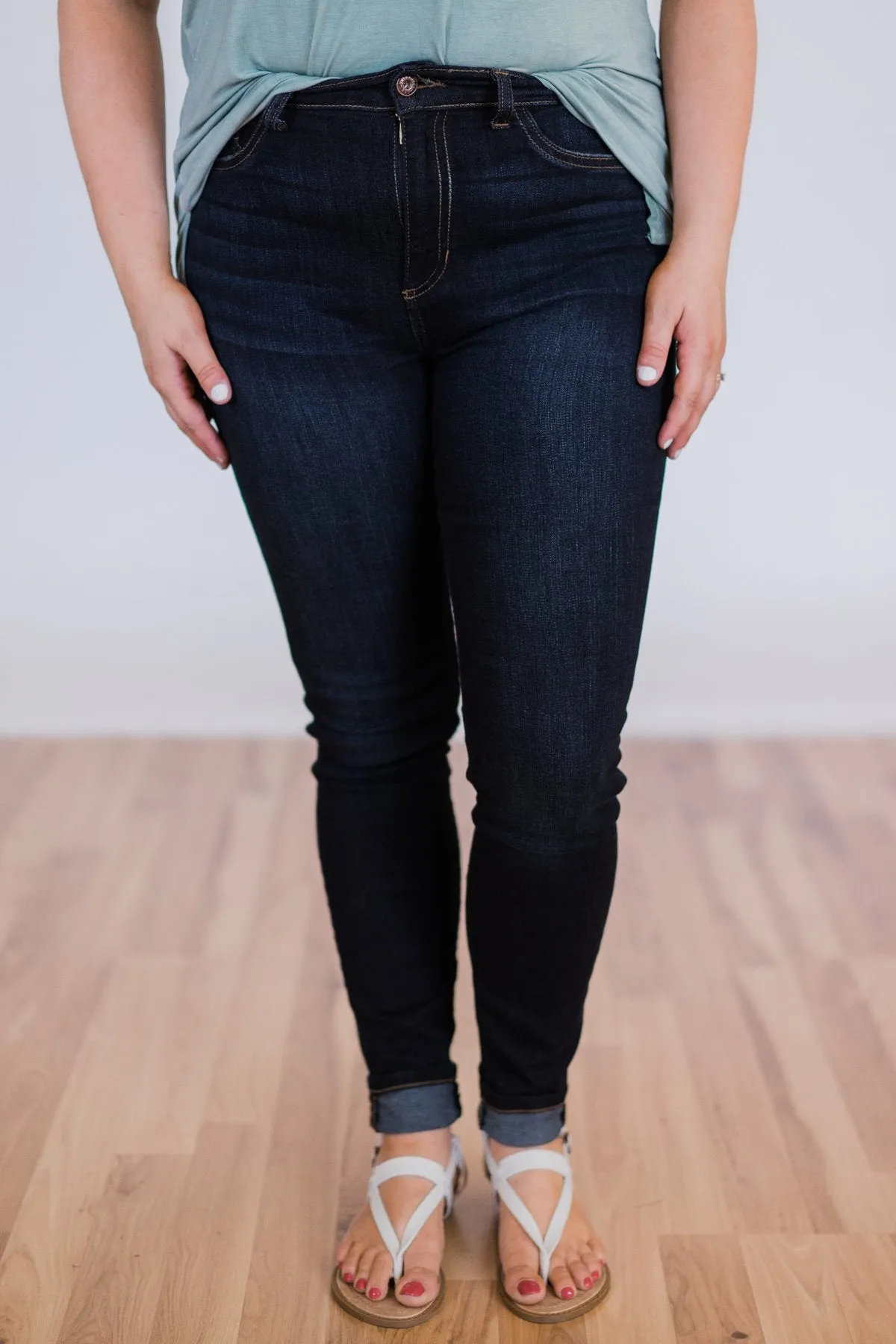Sneak Peek Jeans- Kimberly Wash