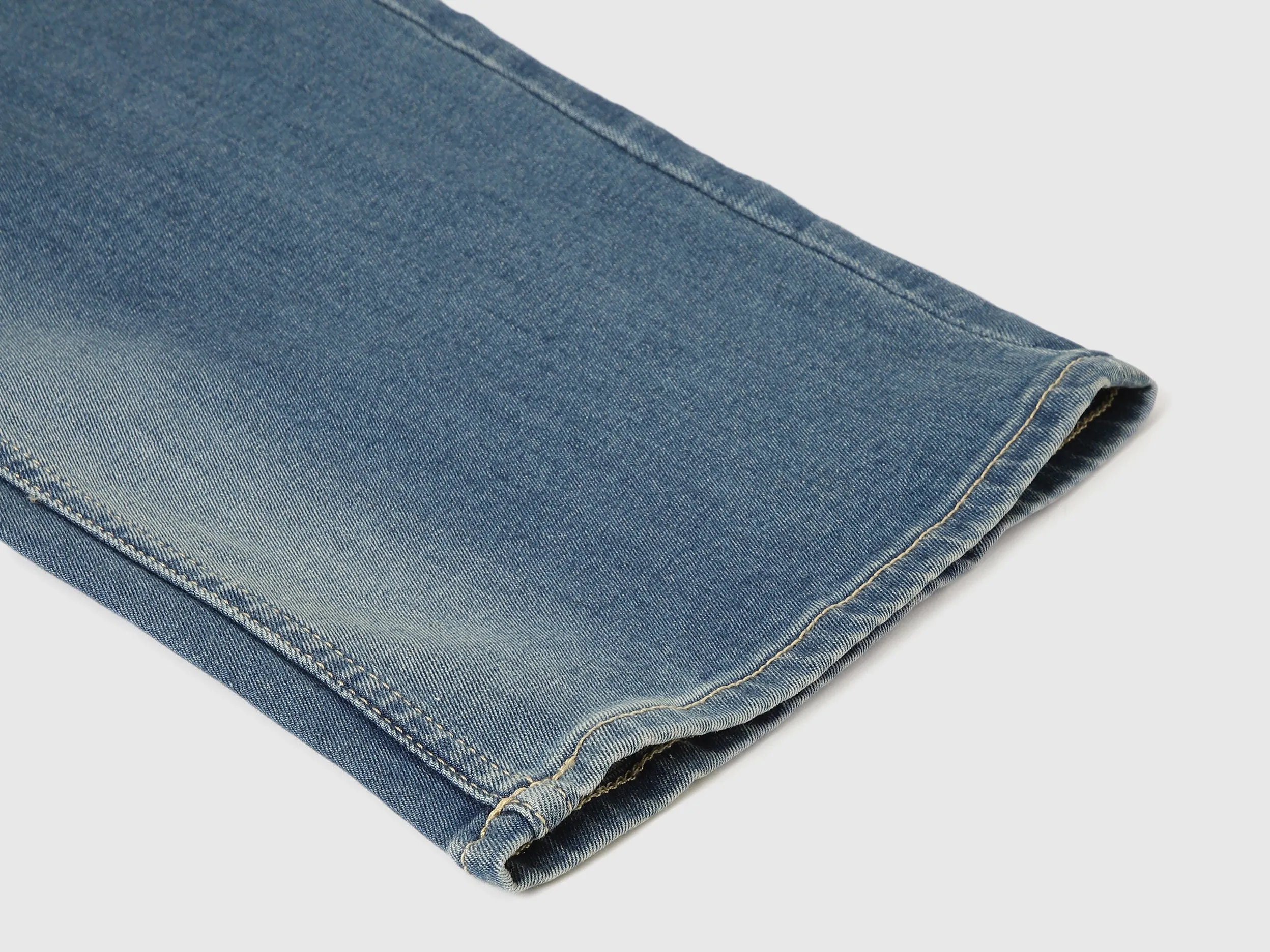 Solid Boot-Leg Fit Jeans