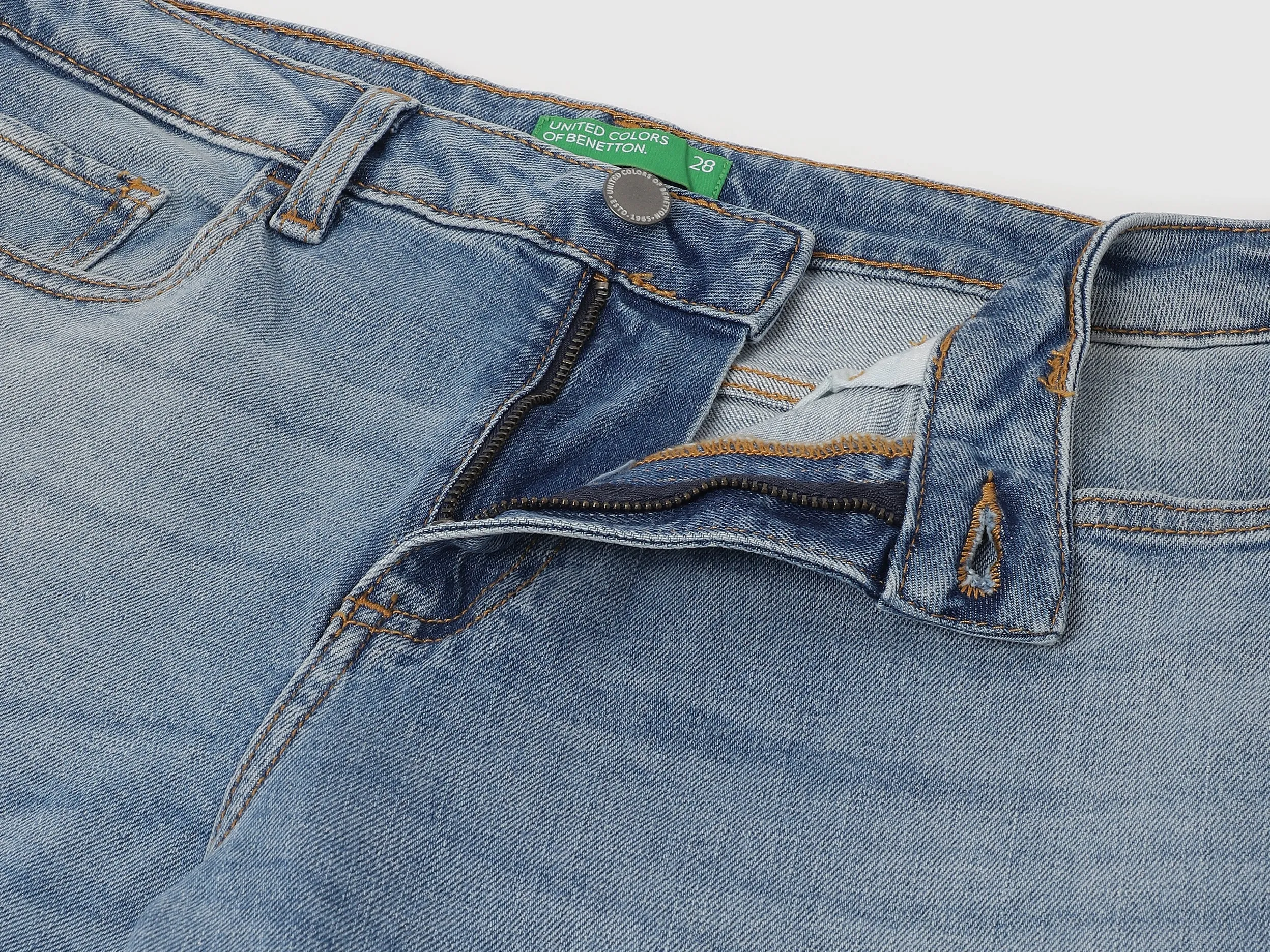 Solid Straight Fit Jeans