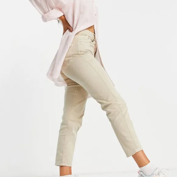 Stradivarius brand new mom slim fit jeans