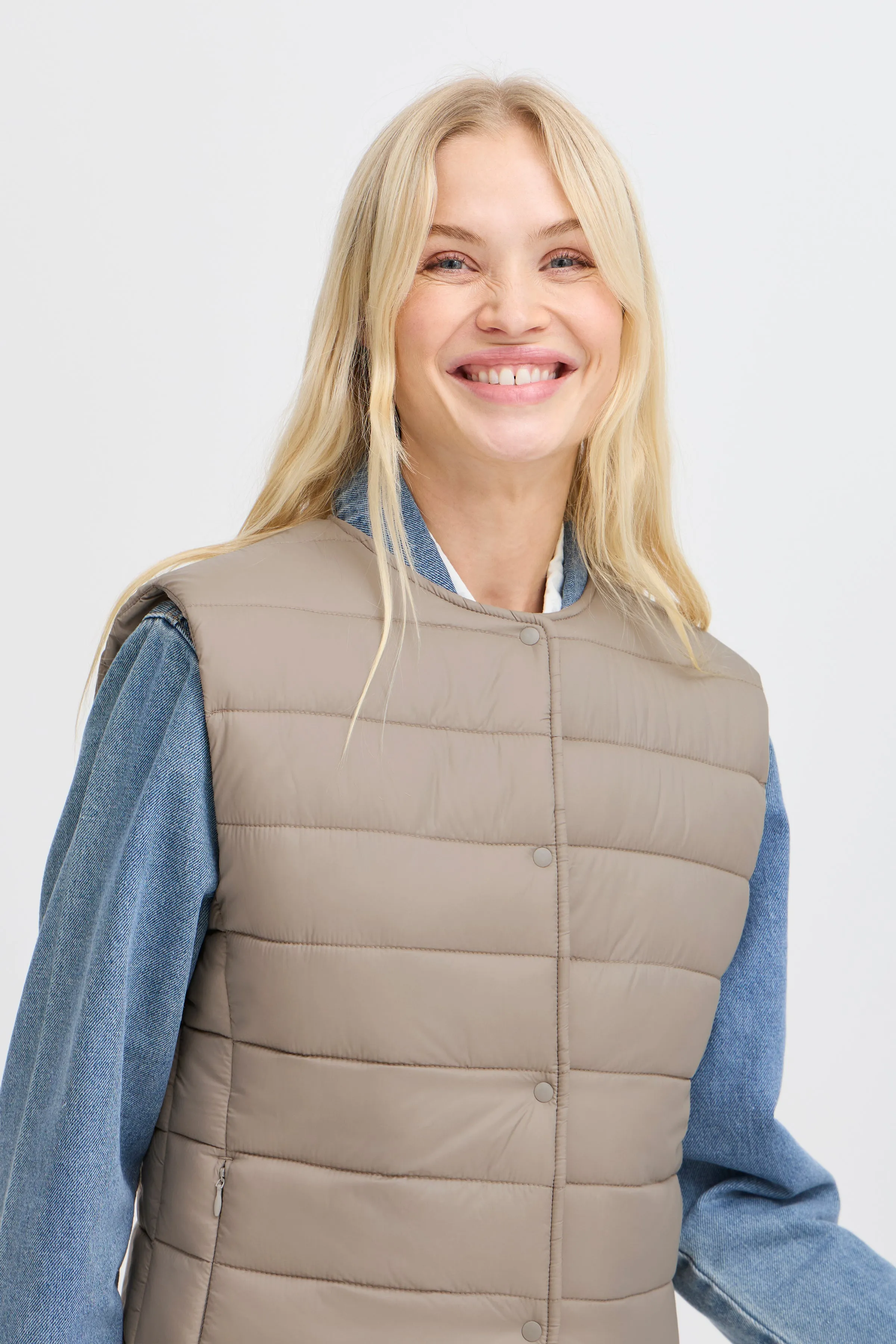 The Berta Waistcoat | Beige