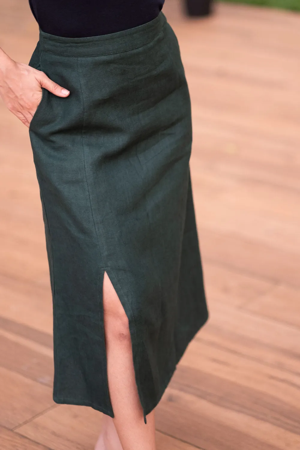 The Heavy Linen Midi Skirt