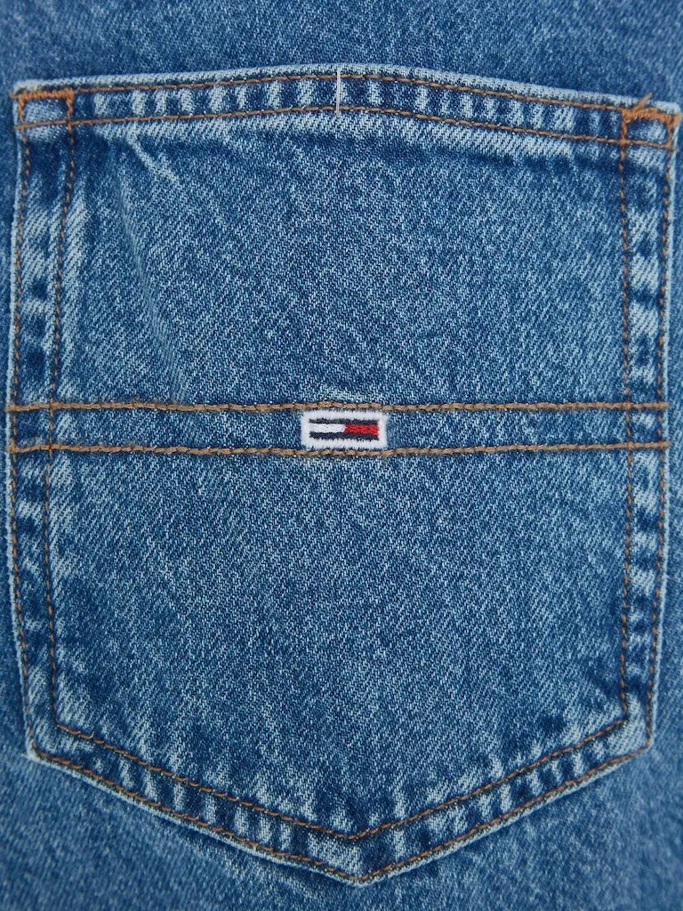 Tommy Jeans | Mom Tapered Jeans mit ultrahohem Bund | 1AB Denimlight