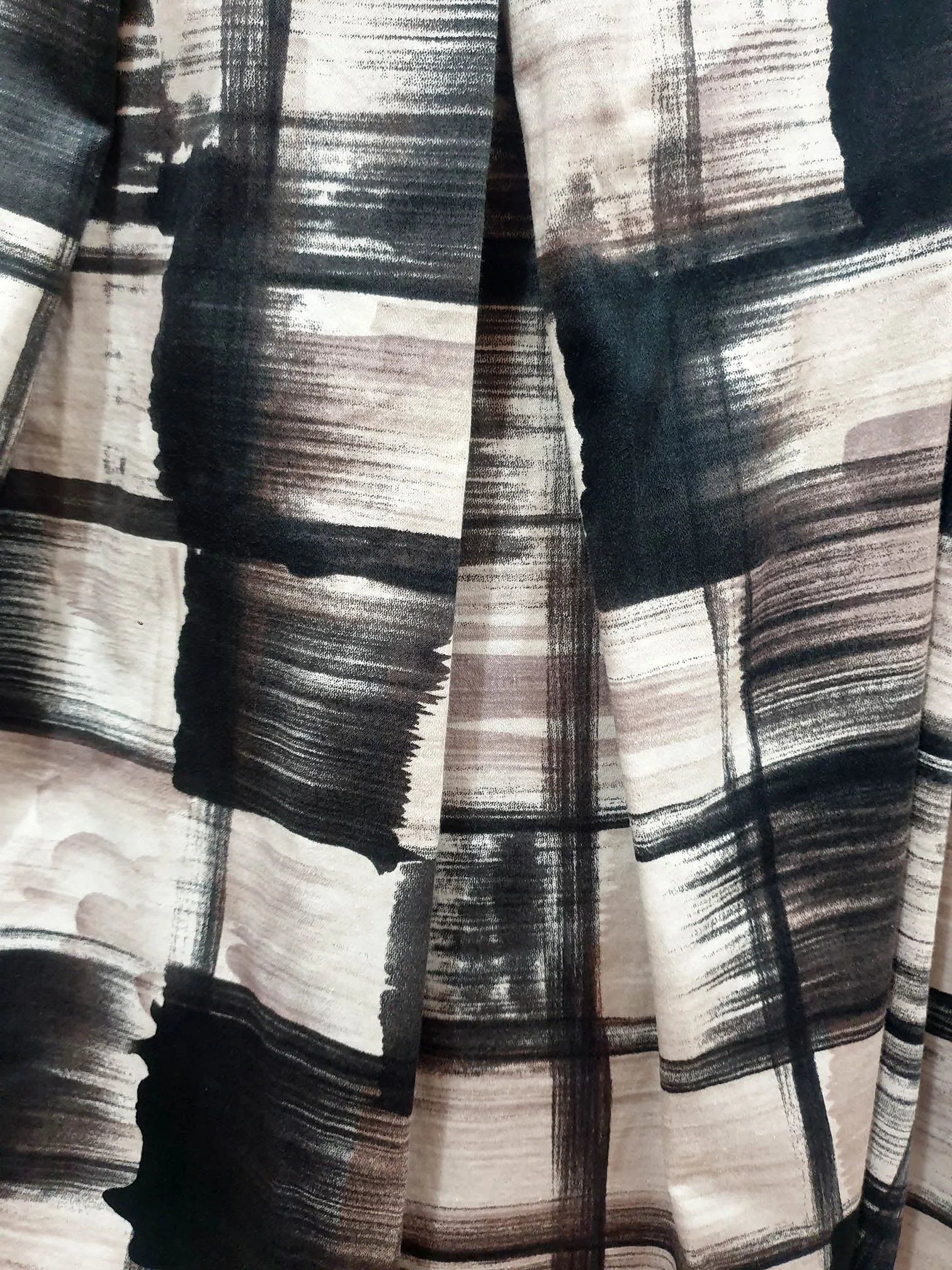 Veronica Mane black and white print skirt size 16