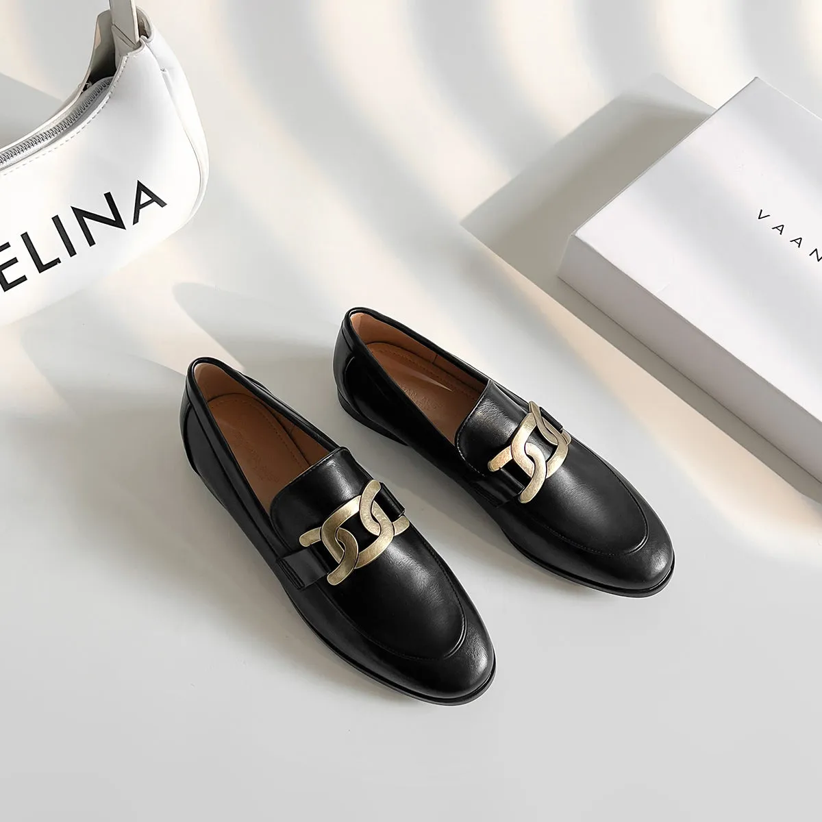 VINTAGE BRITISH-STYLE SQUARE HEEL LOAFERS 7212