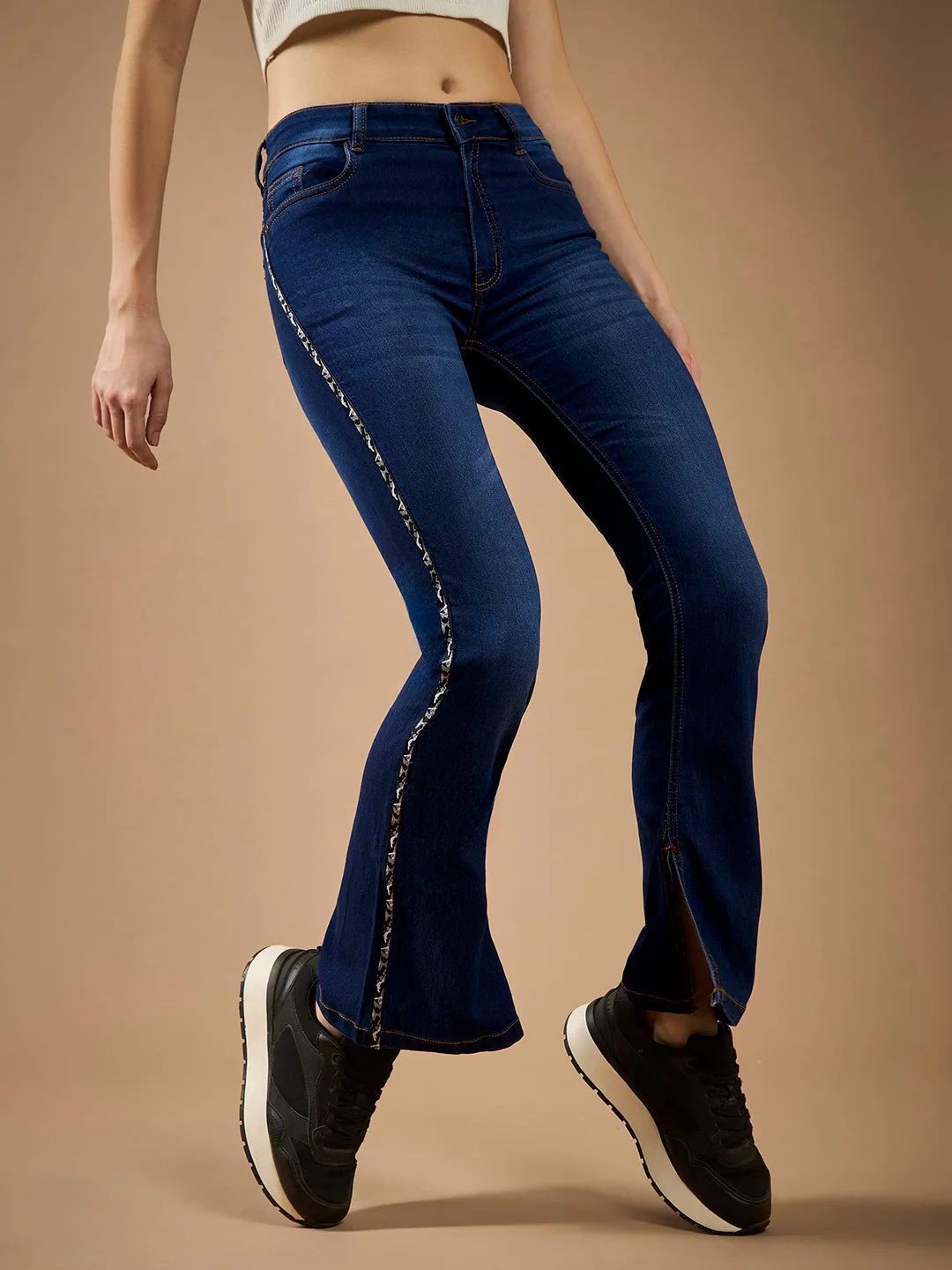 Women's Blue Cotton Bootcut Fit & Flared Mid-Rise Stretchable Denim Jeans