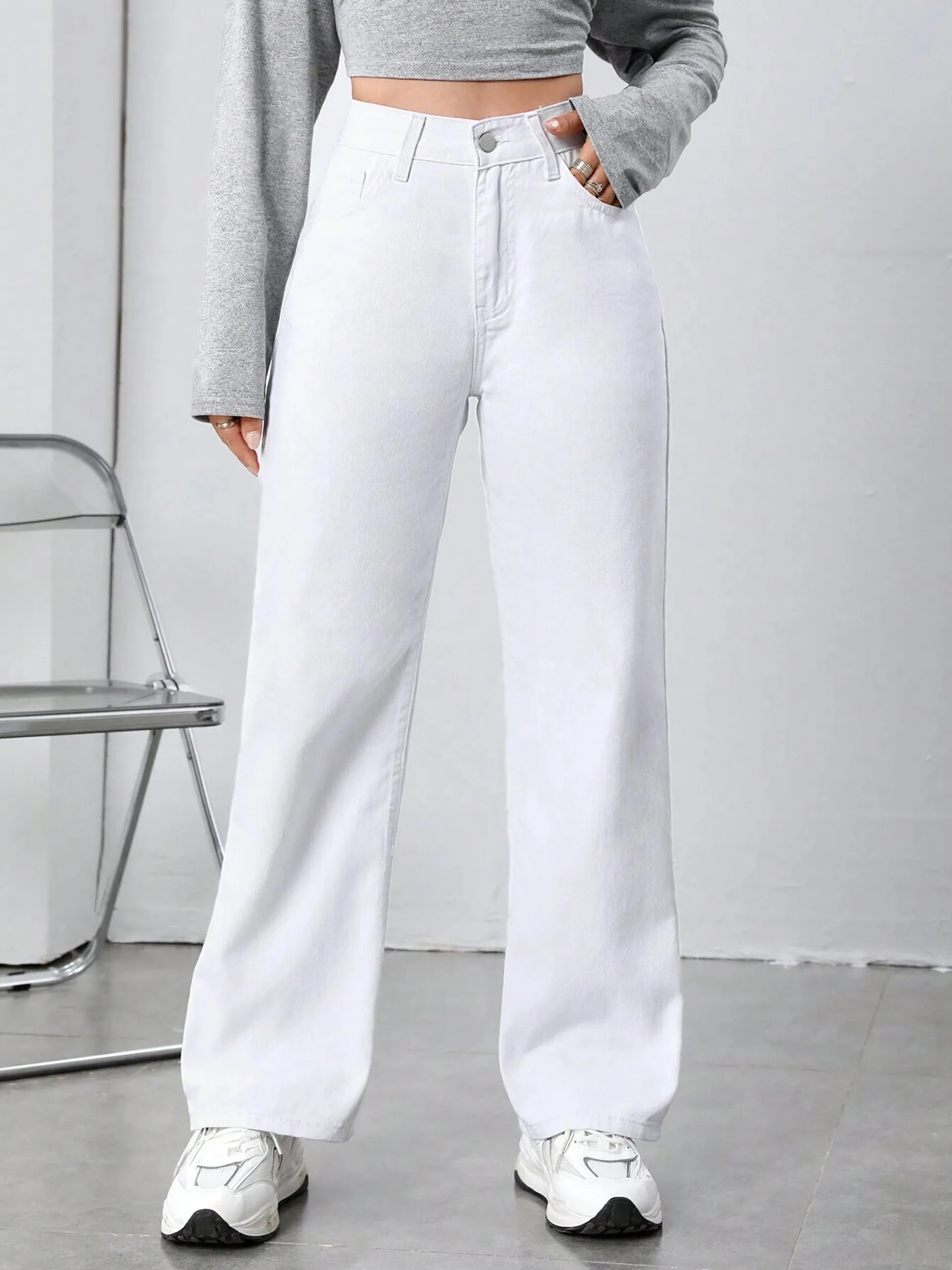 Women's White Straight High-Rise Clean-Look Regular-Length Stretchable Denim Jeans
