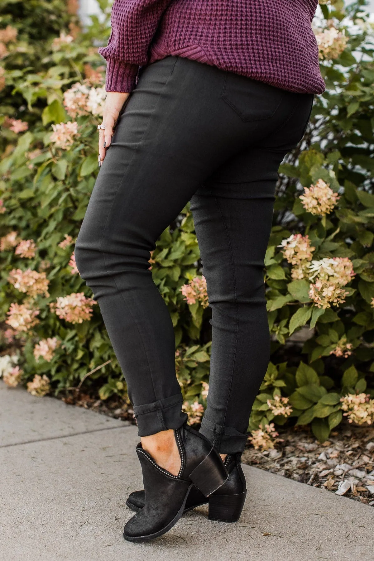 YMI Mid-Rise Jeggings- Dahlia Wash
