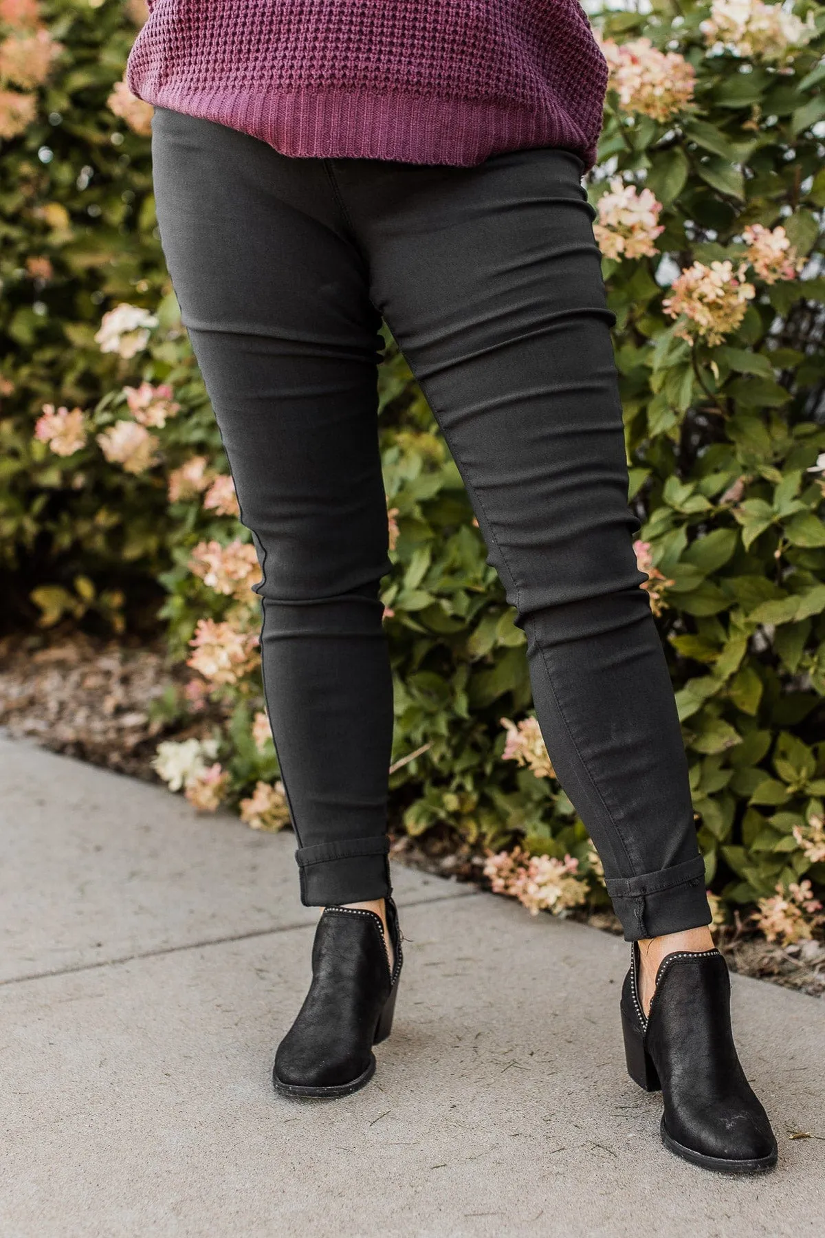 YMI Mid-Rise Jeggings- Dahlia Wash
